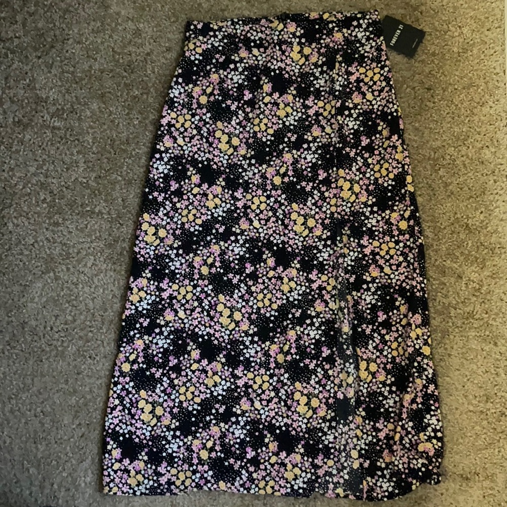 Forever 21 new skirt size small